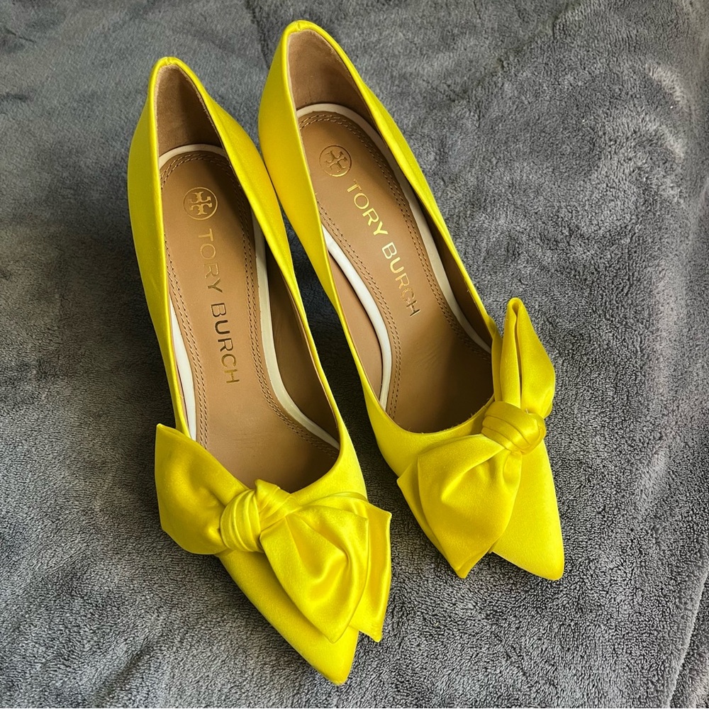 Tory Burch Yellow Heels with Bow